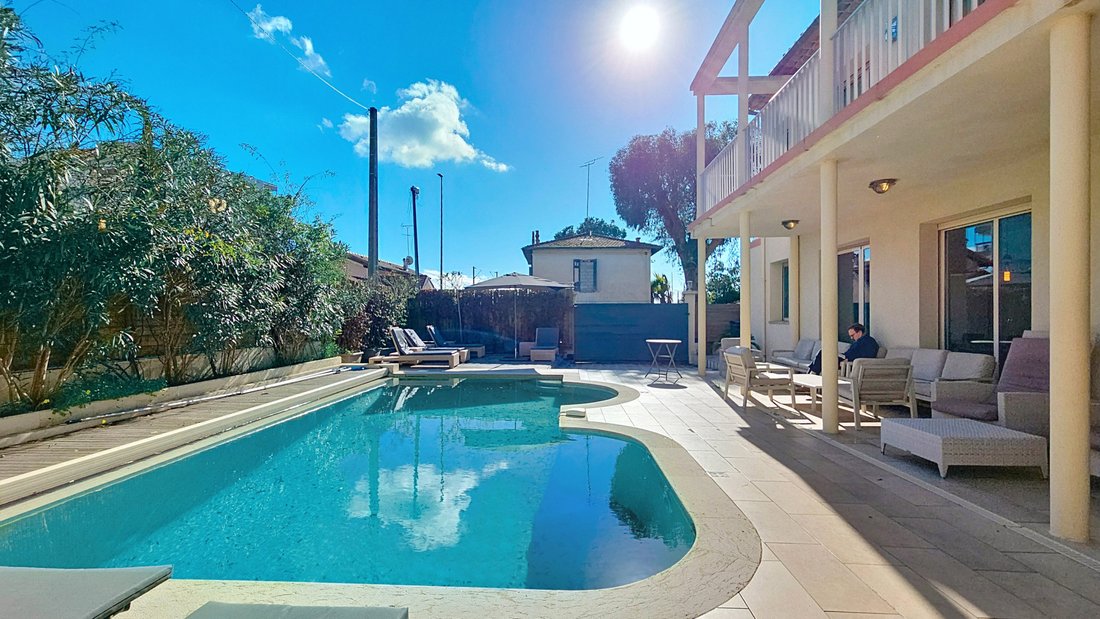Villa in Fontmerle, Antibes, France 2 - 16629832