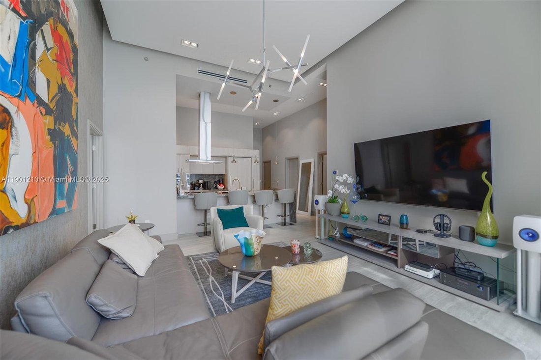 Condo in Miami, Florida, United States 3 - 16638479