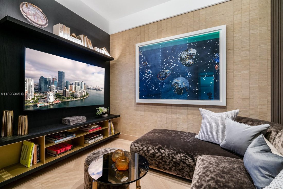 Condo in Miami, Florida, United States 5 - 16635556