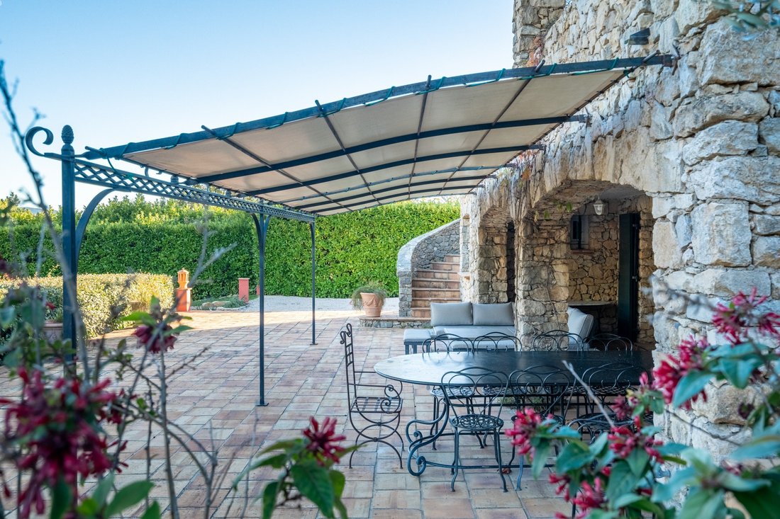 Casa a La Roquebrussanne, Provenza-Alpi-Costa Azzurra, Francia 2 - 16641726