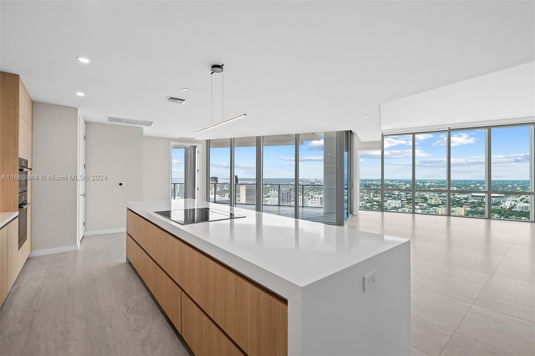 Condo in Miami, Florida, United States 1 - 16636542