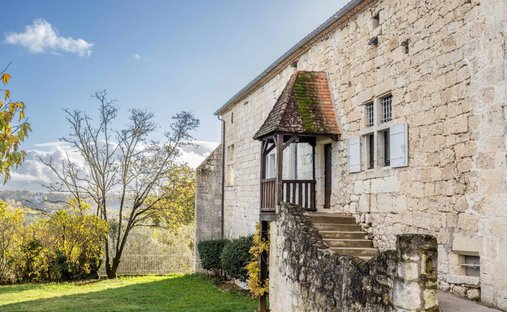 Castle for Sale in Beauville, Nouvelle-Aquitaine, France