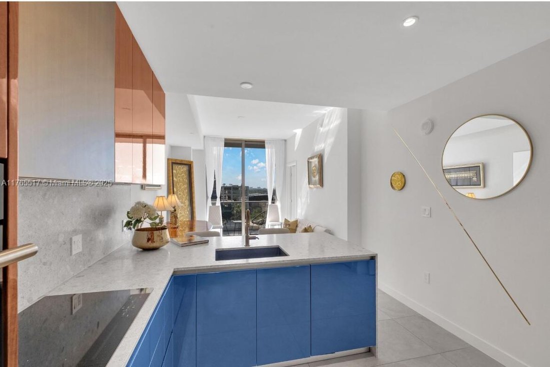 Condo in Miami, Florida, United States 3 - 16636089