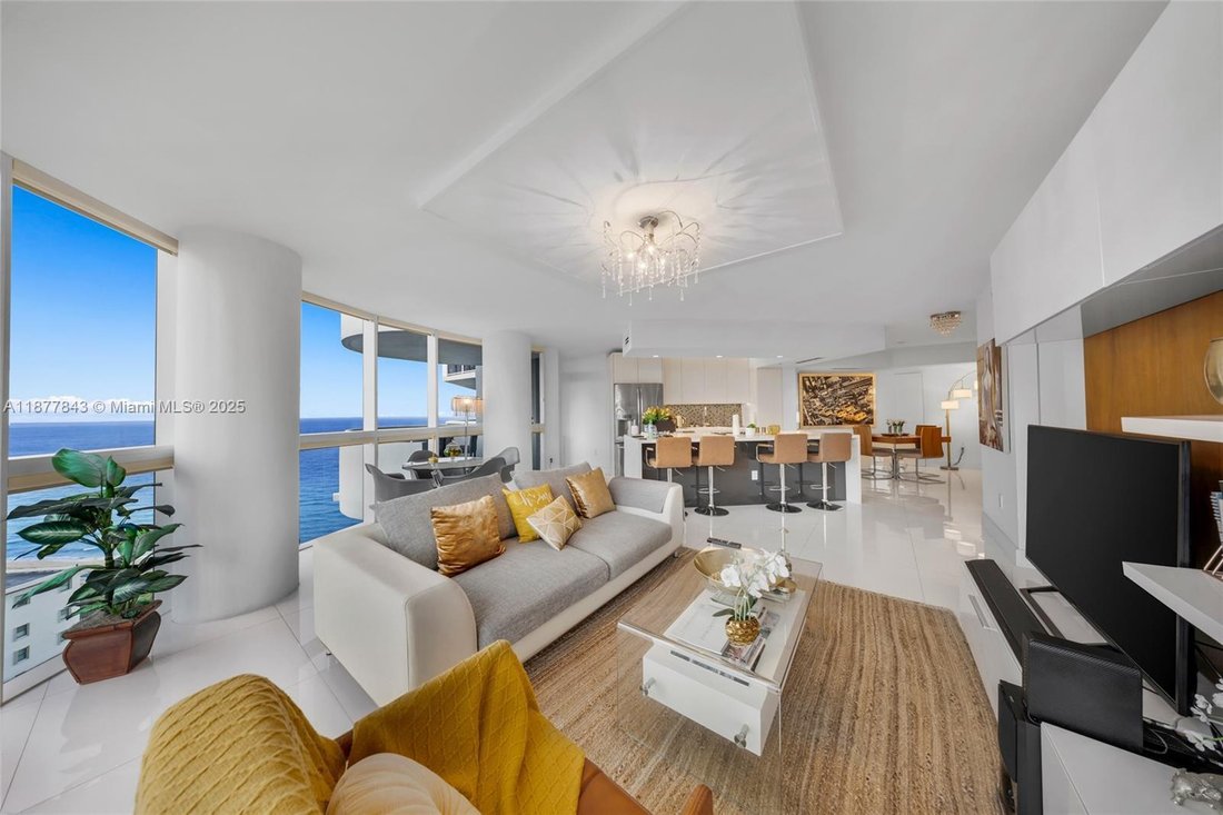 Condo in Miami Beach, Florida, United States 2 - 16637876
