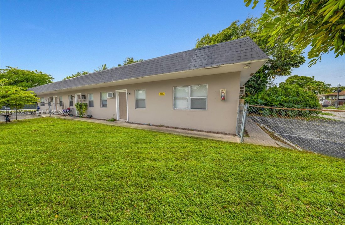 Wilton Manors, Florida, United States 3 - 16637398