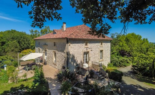 Castle for Sale in Beauville, Nouvelle-Aquitaine, France