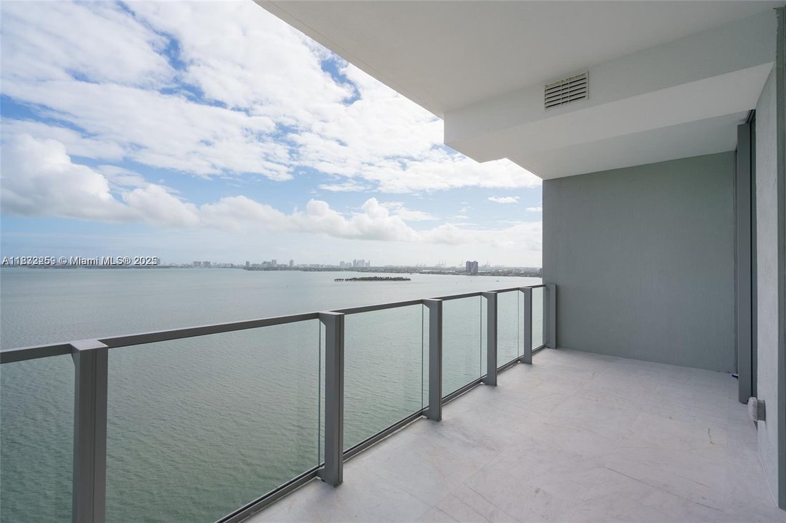 Condo in Miami, Florida, United States 1 - 16638956