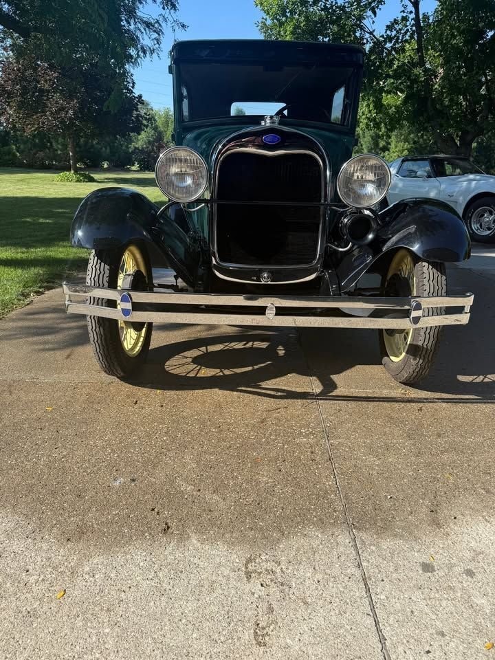 Coupe in Glendale, United States 3 - 16646163