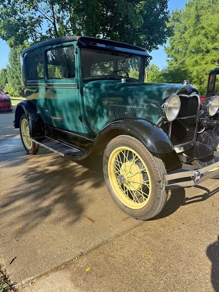 Coupe in Glendale, United States 2 - 16646163