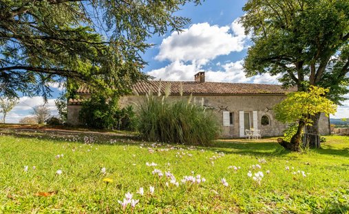 Castle for Sale in Beauville, Nouvelle-Aquitaine, France