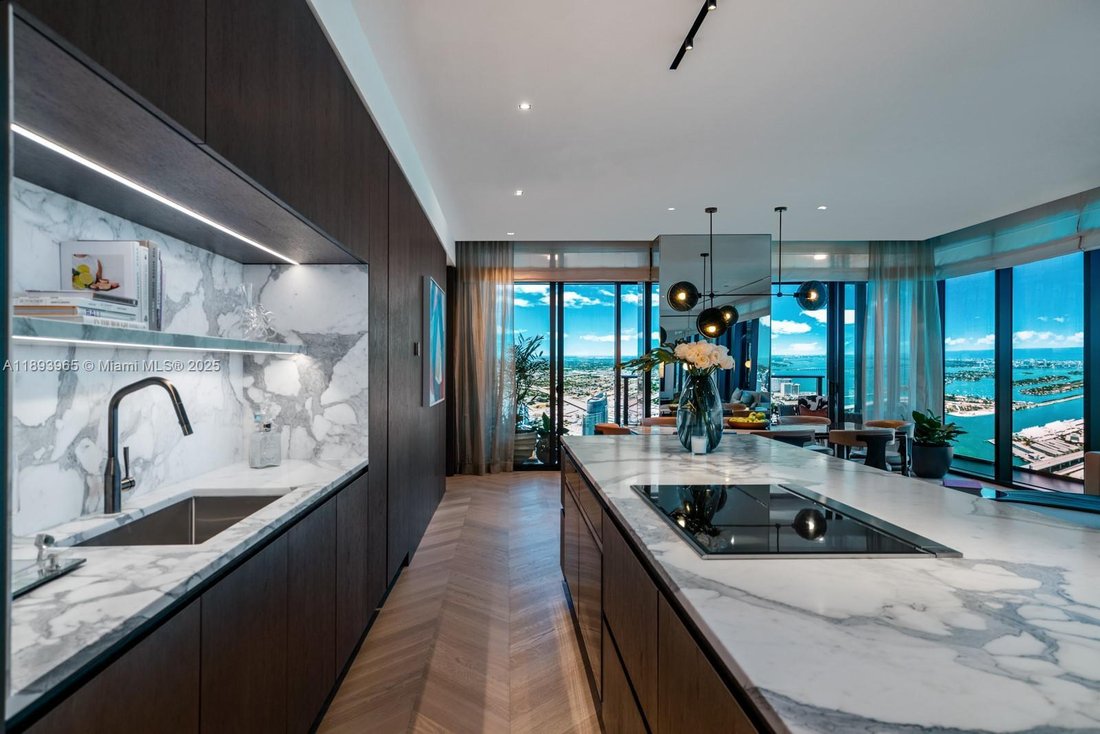 Condo in Miami, Florida, United States 3 - 16635556