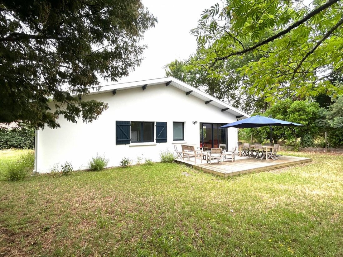 Villa in Sud Est, Andernos-les-Bains, France 1 - 16629921