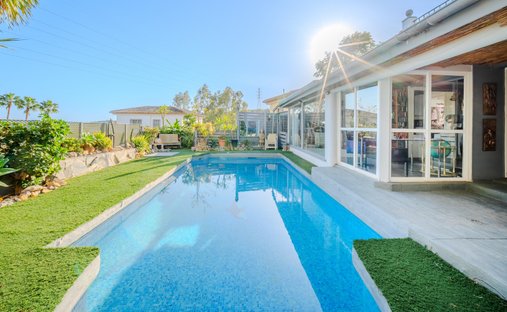 Villa in Estepona, Andalusia, Spain 1