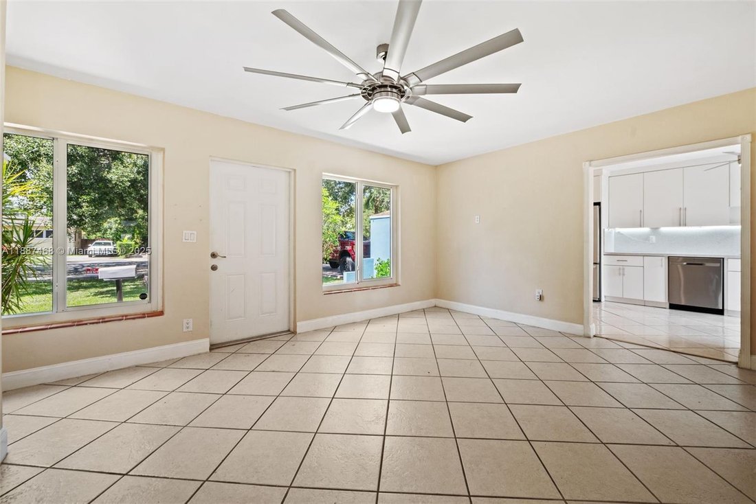 House in Miami Springs, Florida, United States 3 - 16639888