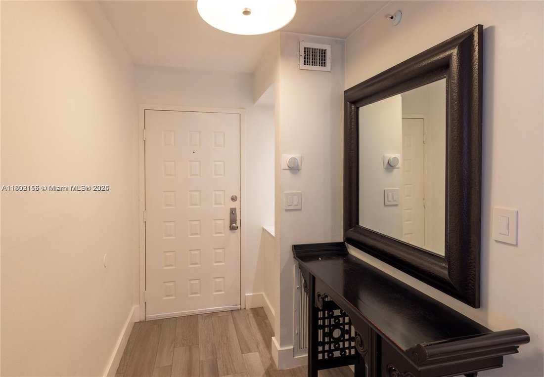 Condo in Miami Beach, Florida, United States 4 - 16640553
