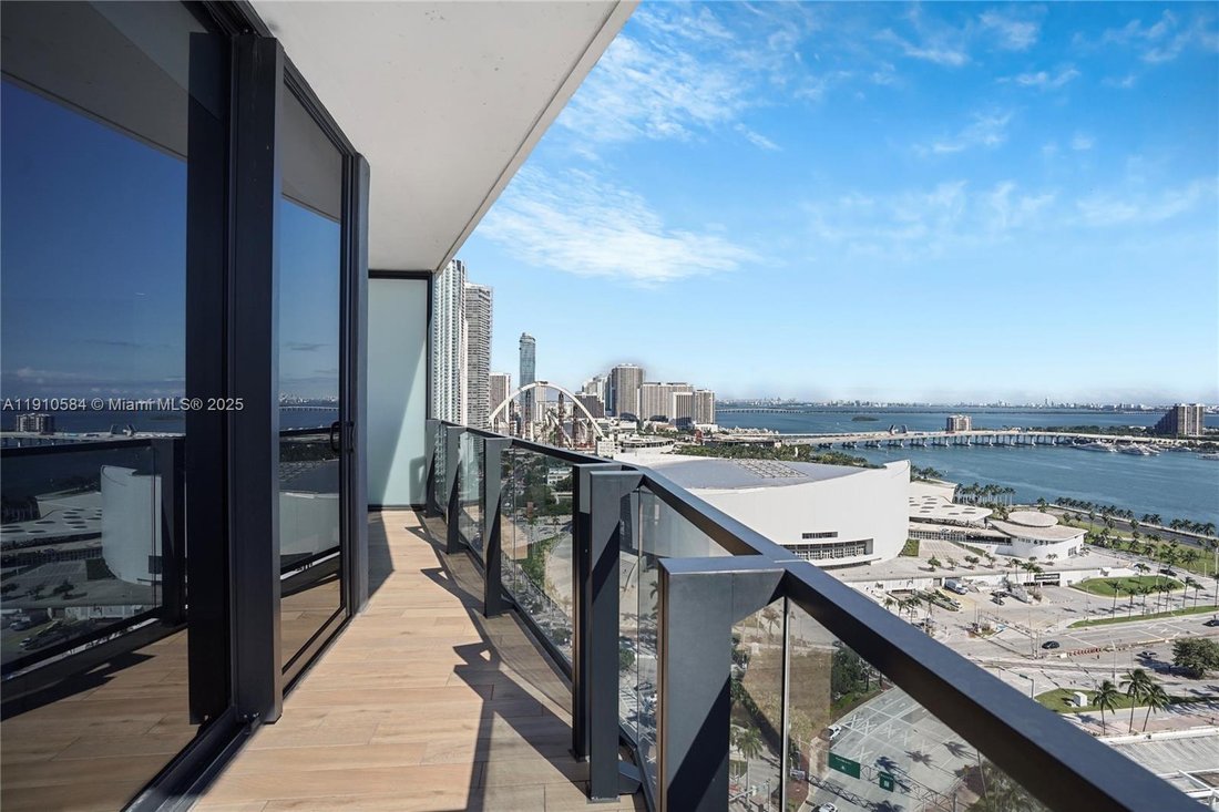 Condo in Miami, Florida, United States 1 - 16640092