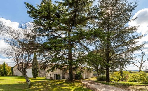 Castle for Sale in Beauville, Nouvelle-Aquitaine, France