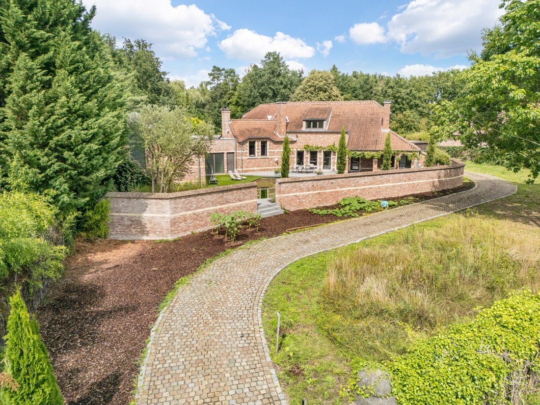 Villa in Hasselt, Flanders, Belgium 4 - 16642752