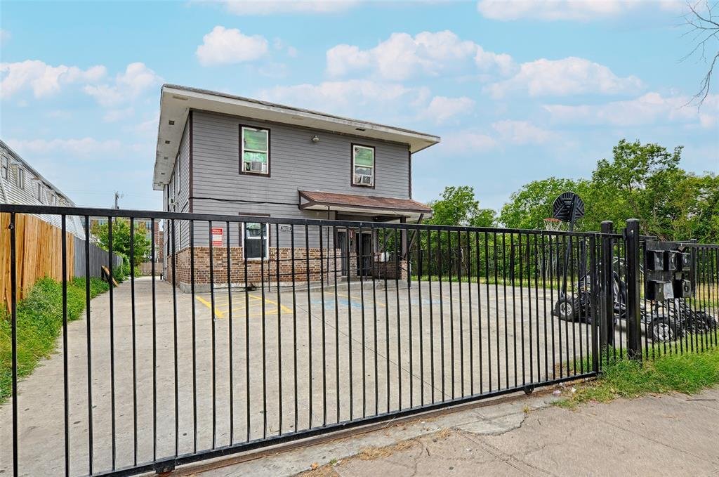 Apartment in Dallas, Texas, United States 1 - 16642718