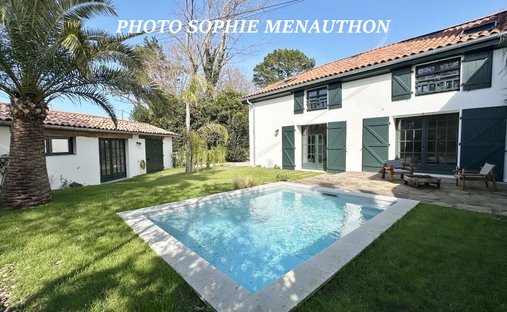 House in Anglet, Nouvelle-Aquitaine, France 1