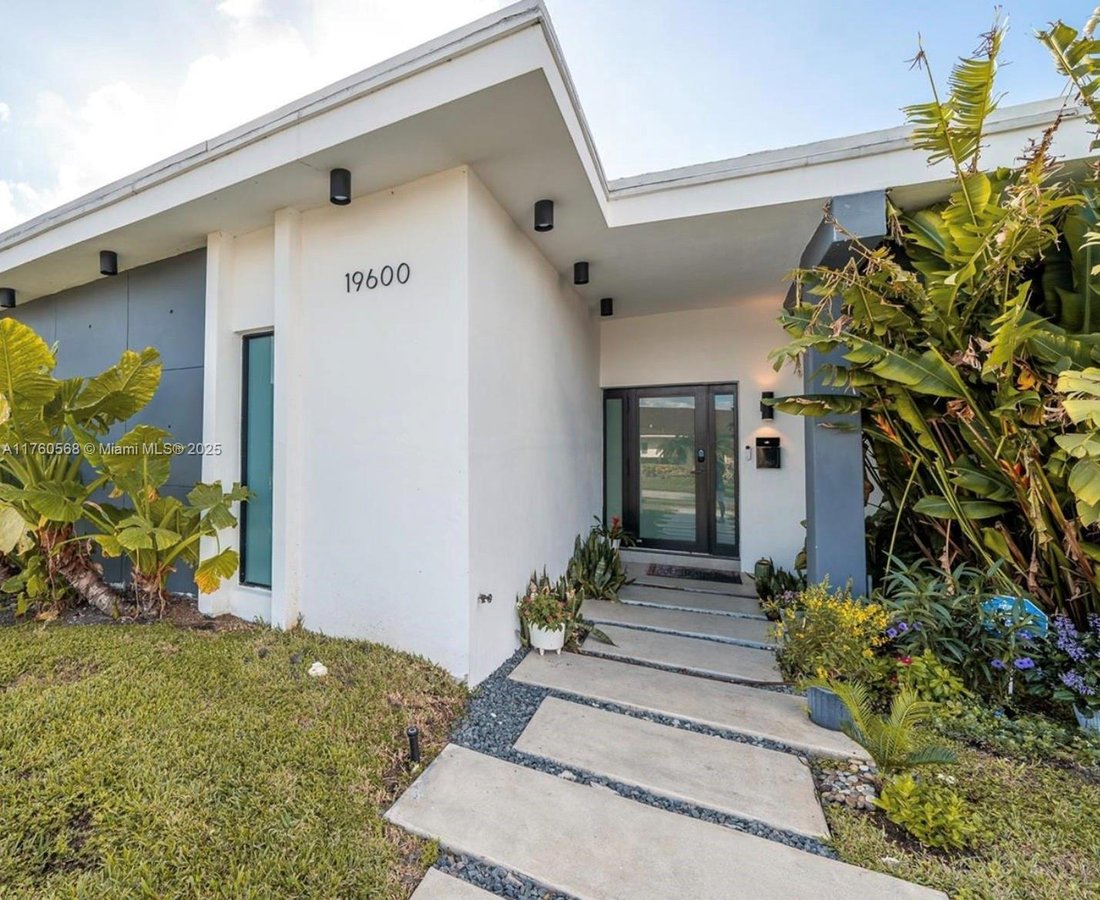 House in North Miami Beach, Florida, United States 3 - 16636996