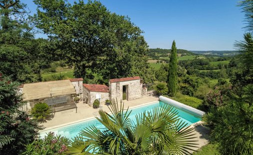 Castle for Sale in Beauville, Nouvelle-Aquitaine, France