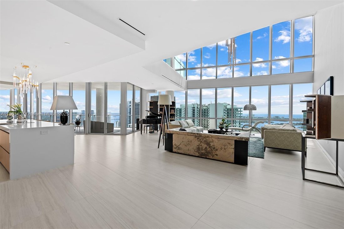 Condo in Miami, Florida, United States 1 - 16636316