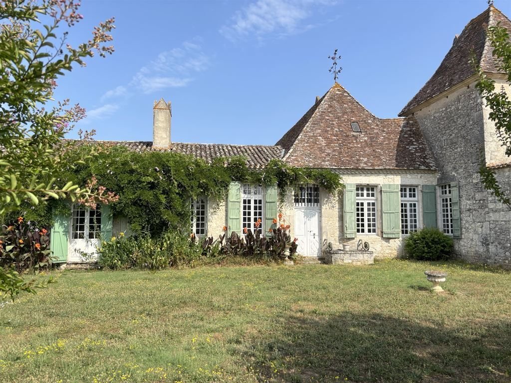 Estate in Hôtel de Ville-Quinconce-Saint Seurin-Fondaudège, Bordeaux, France 2 - 16647880