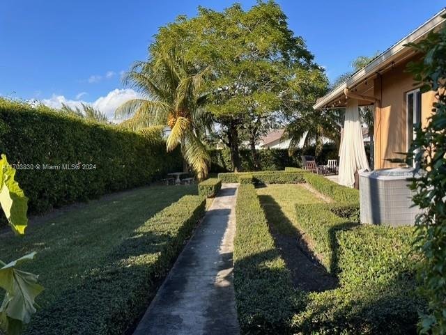 House in Miami, Florida, United States 4 - 16639196