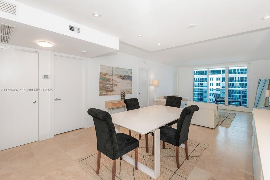 Condo in Miami Beach, Florida, United States 2 - 16638968