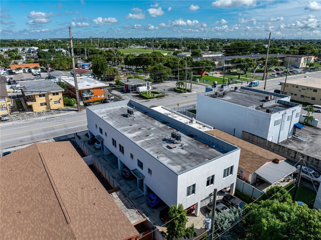 Hialeah, Florida, United States 4 - 16639875