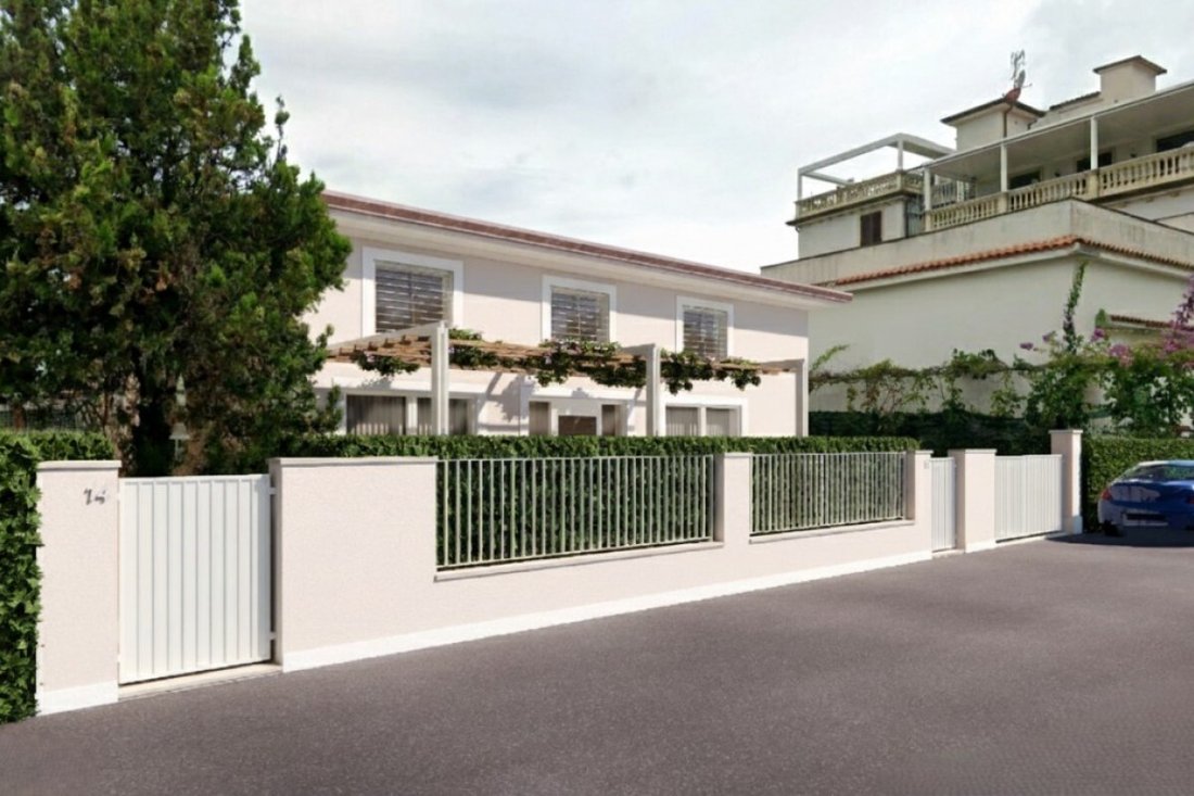 House in Pietrasanta, Tuscany, Italy 1 - 16647844