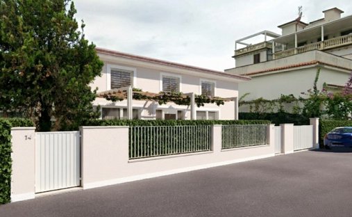 House in Pietrasanta, Tuscany, Italy 1