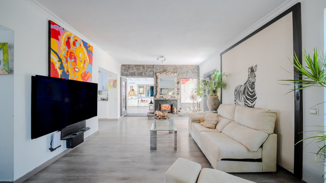 Villa in Estepona, Andalusia, Spain 5 - 16489268