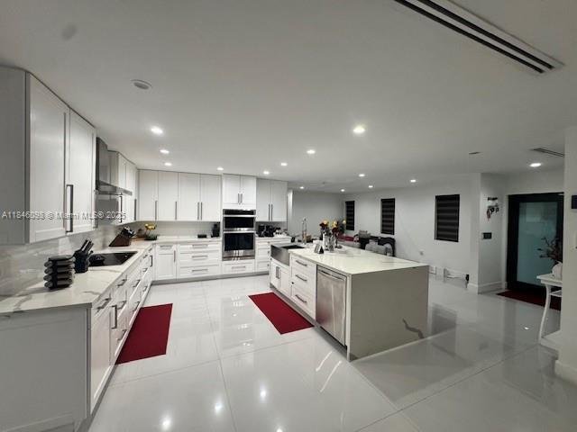 House in Hialeah, Florida, United States 5 - 16636357