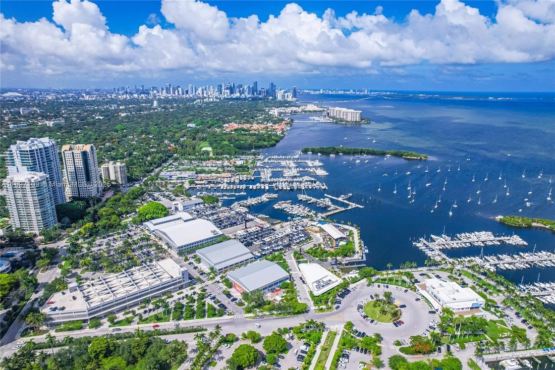Condo in Miami, Florida, United States 3 - 16638219