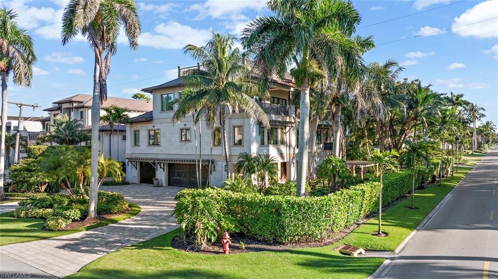 House in Naples, Florida, United States 5 - 16643926