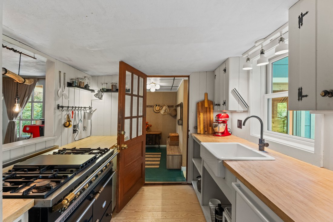 House in East Hampton, Connecticut, United States 5 - 16631008