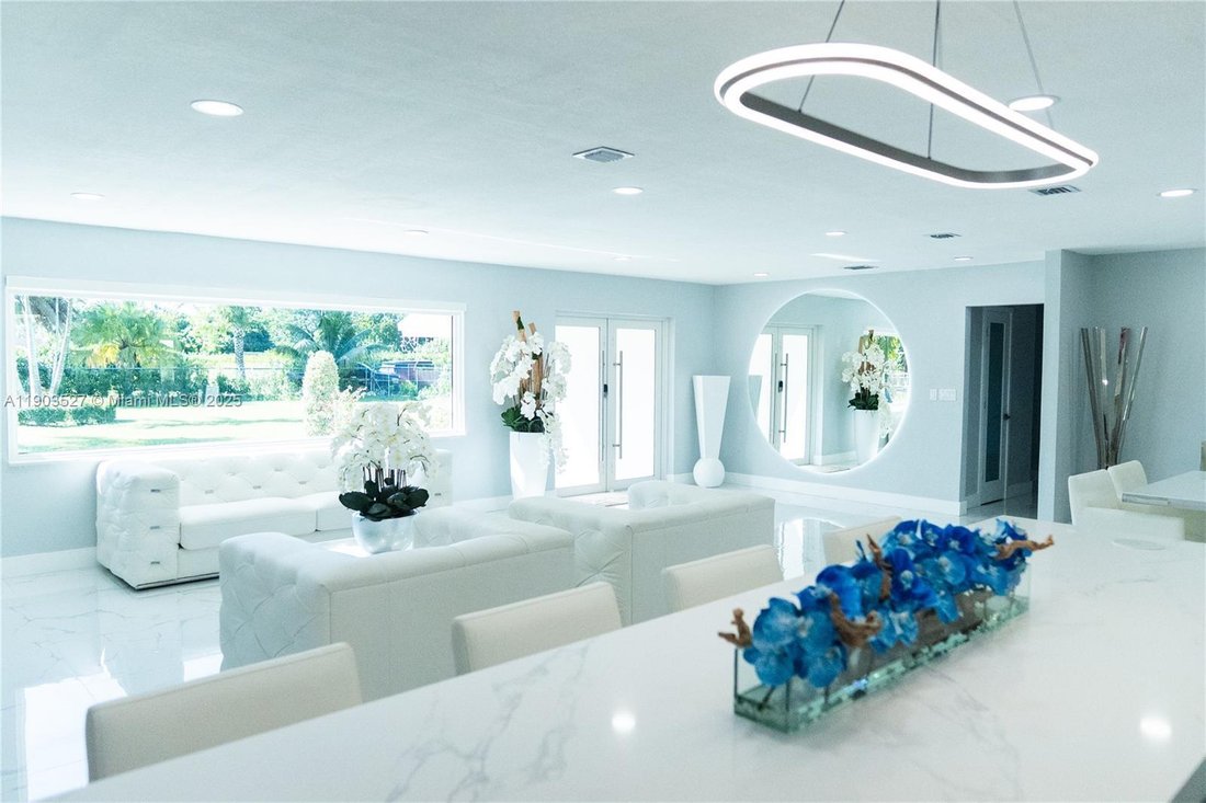 House in Miami, Florida, United States 5 - 16635908