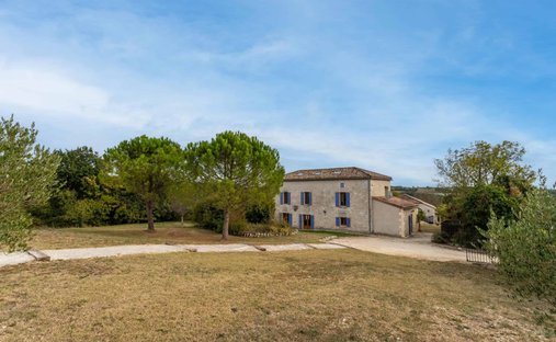 Castle for Sale in Beauville, Nouvelle-Aquitaine, France