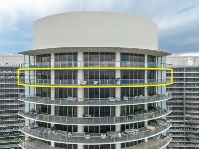 Condo in Bal Harbour, Florida, United States 1 - 16636765
