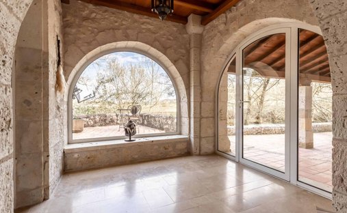 Agen Charming Estate With Manor House, Caretaker's House, Barn For Events, River, Lake 19 Hectares