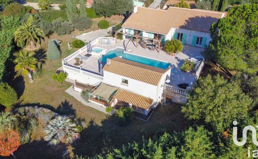 Haus in La Bouverie, Roquebrune-sur-Argens, Frankreich 1