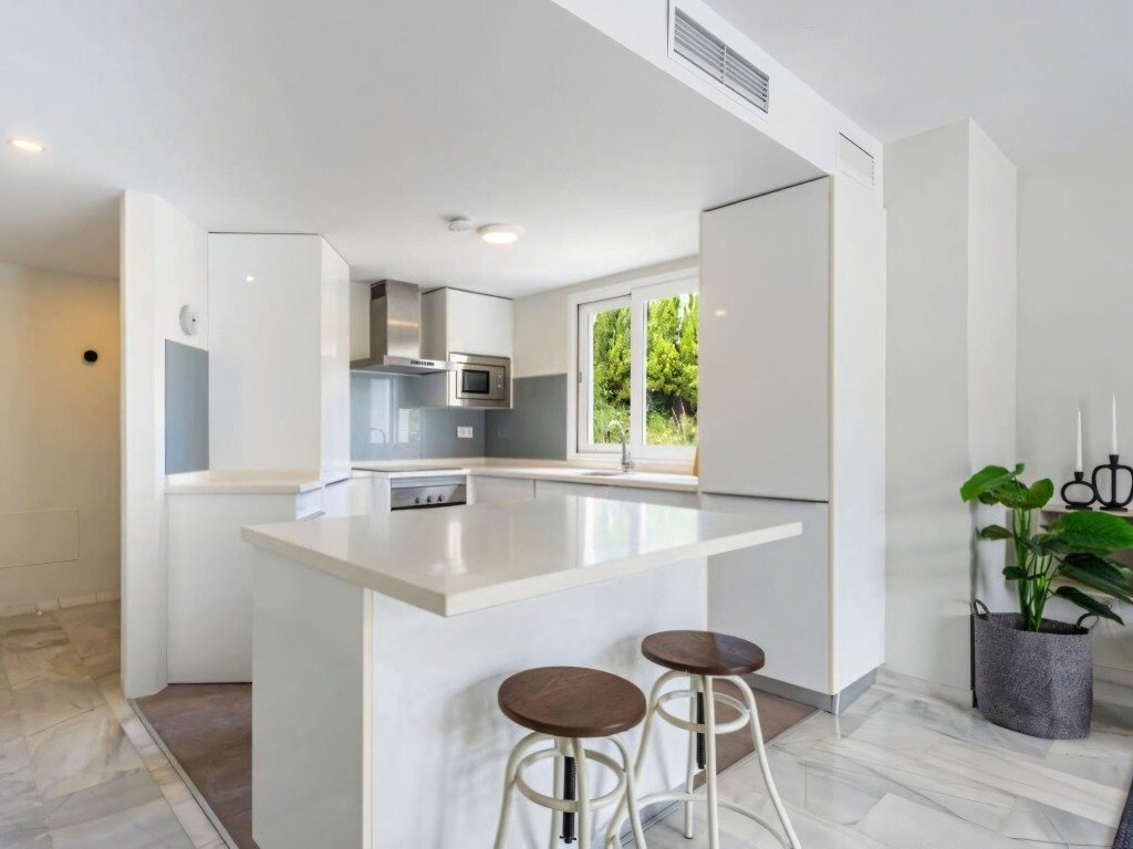 Apartment in Puerto Banus, Marbella, Spain 5 - 16645379