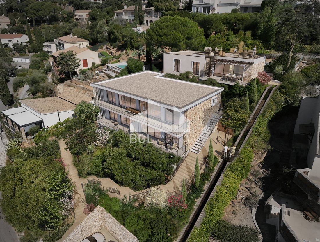 House in Le Lavandou, Provence-Alpes-Côte d'Azur, France 1 - 16631495
