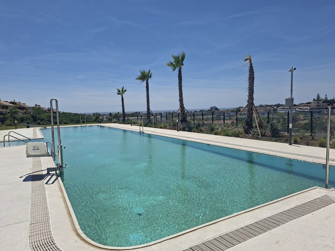 Apartment in Cancelada, Estepona, Andalusia 1 - 16544814