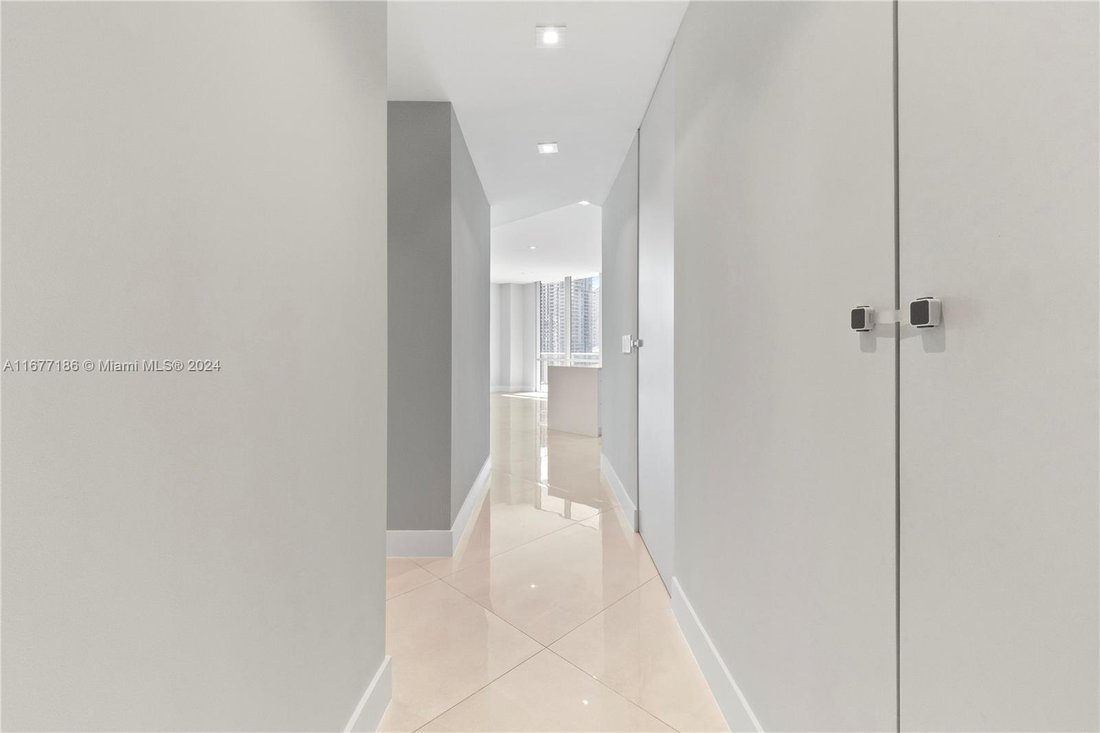 Condo in Miami, Florida, United States 4 - 16638408