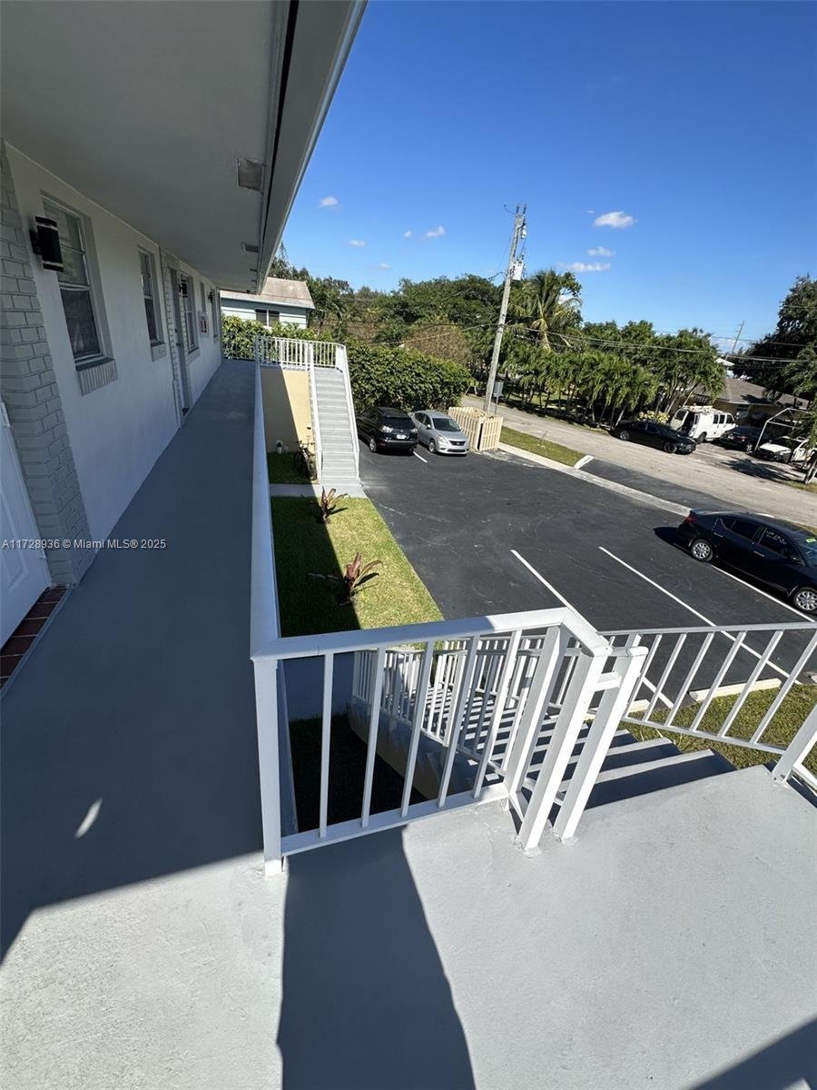 Pembroke Pines, Florida, United States 4 - 16639523