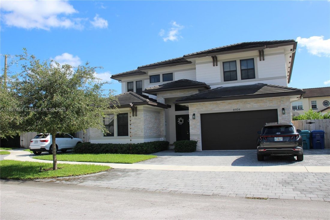 House in Miami, Florida, United States 4 - 16635884