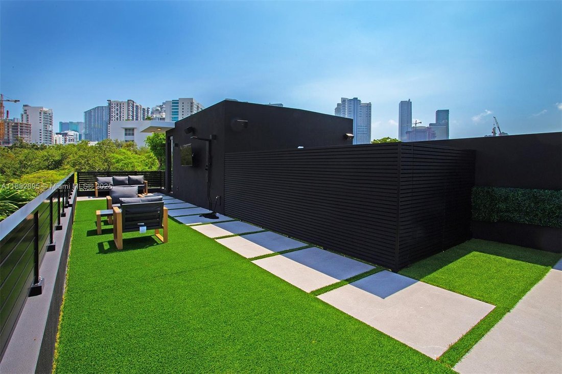 House in Miami, Florida, United States 4 - 16639372
